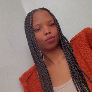 Meet your Posher, Niki